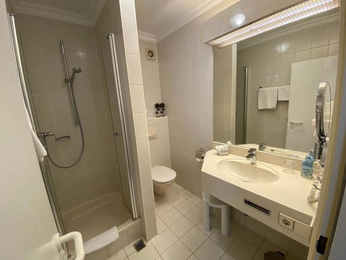 Hôtel pour 2 personnes, avec terrasse dans Langgons - 3