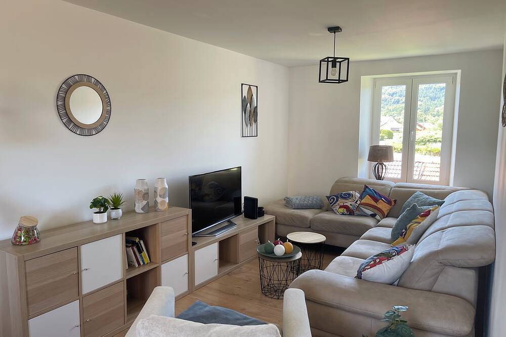 Vosges: quiet house near Gérardmer (15 min) – sleeps 8 – pets allowed. in Aumontzey, Sankt Didel