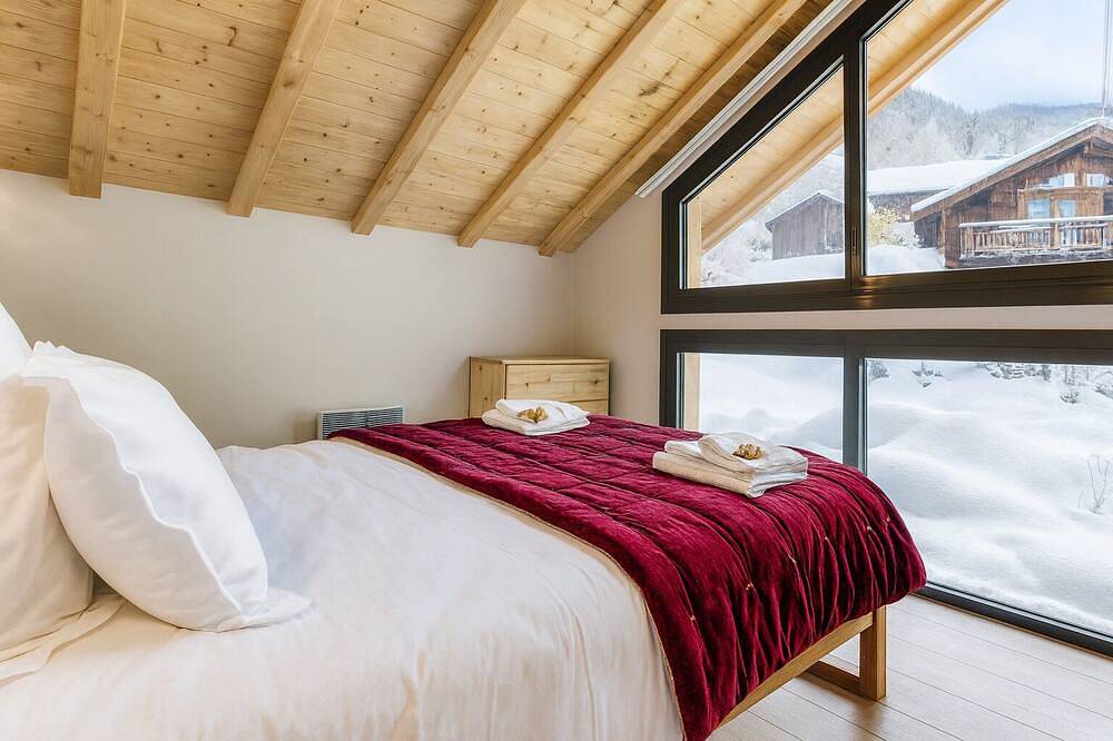 Luxury Chalet 12 Guests – Mont-Blanc View – Near Chamonix in Servoz, Region Bonneville