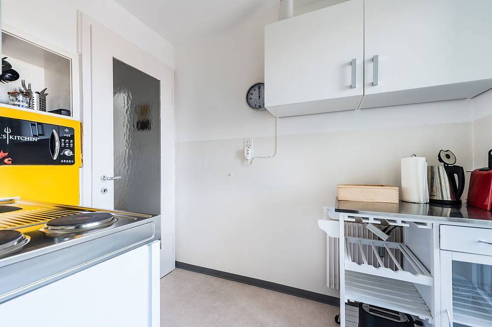 Ganze Wohnung, Modernes 1.5 Zimmer Apartment im Zentrum von Kreuzlingen in Kreuzlingen, Bodensee (Schweiz)