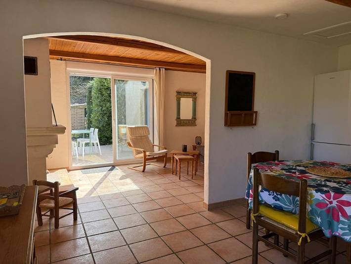 Apartamento de vacaciones para 5 personas, con balcón además de piscina y jardín - 1
