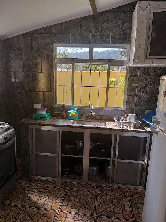 Nordküste 600 Meter Cocanha Beach Caraguatatuba in Caraguatatuba, Região Metropolitana do Vale do Paraíba e Litoral Norte