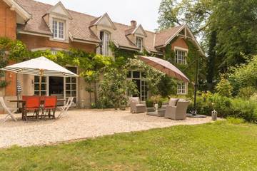 Chambre d’hôte pour 4 personnes, avec jardin dans Arceau