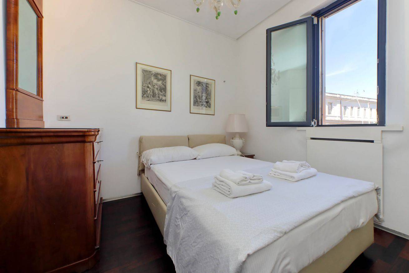 Apartamento entero, Apartamento de vacaciones para 4 personas con balcón/terraza in Centro de Roma, Roma