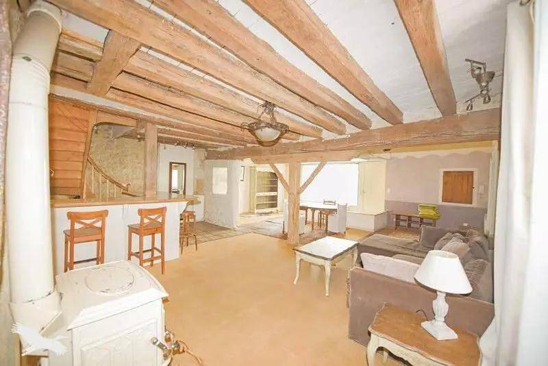 Two-Bedroom House in Pontlevoy, Sologne
