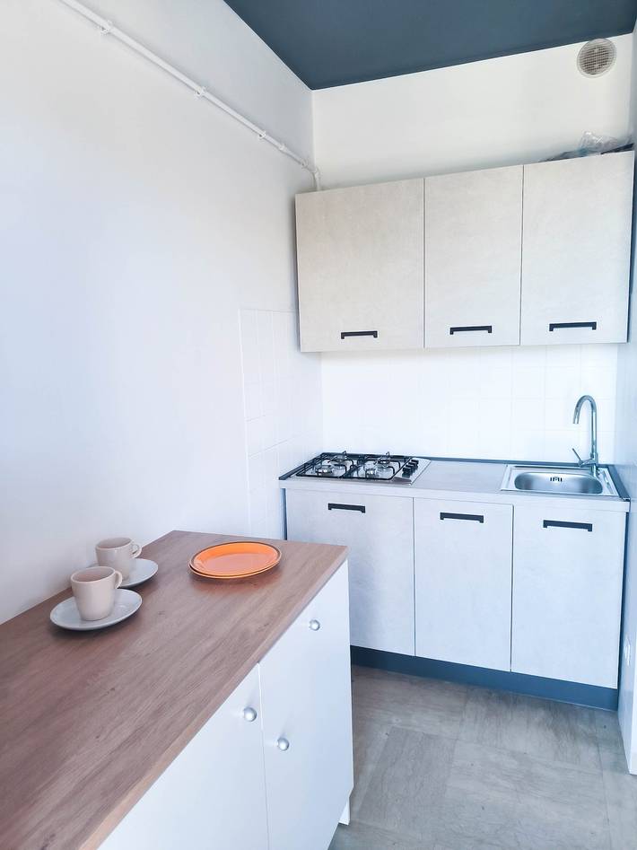 Ganze Wohnung, Appartement am Strand mit AC und TV, 100m zum Strand in Lido di Jesolo, Jesolo-stadt