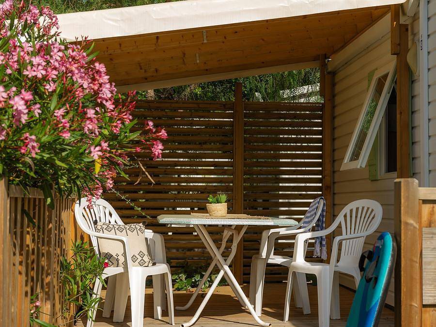 Camping Via Romana  - Mobilhome 6 personnes - Classic | 3 Ch. | 6 Pers. | Terrasse surélevée in Prunelli-di-Fiumorbo, Parc naturel régional de Corse