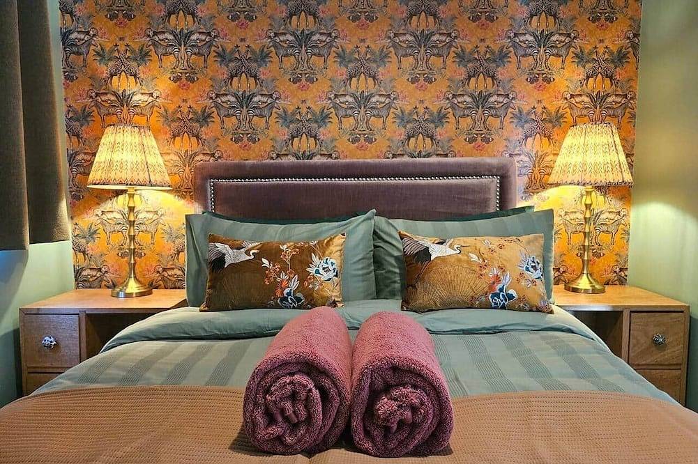 Apartamento entero, Stay Zen Apartments- luxury central parking garden in Woking, Surrey