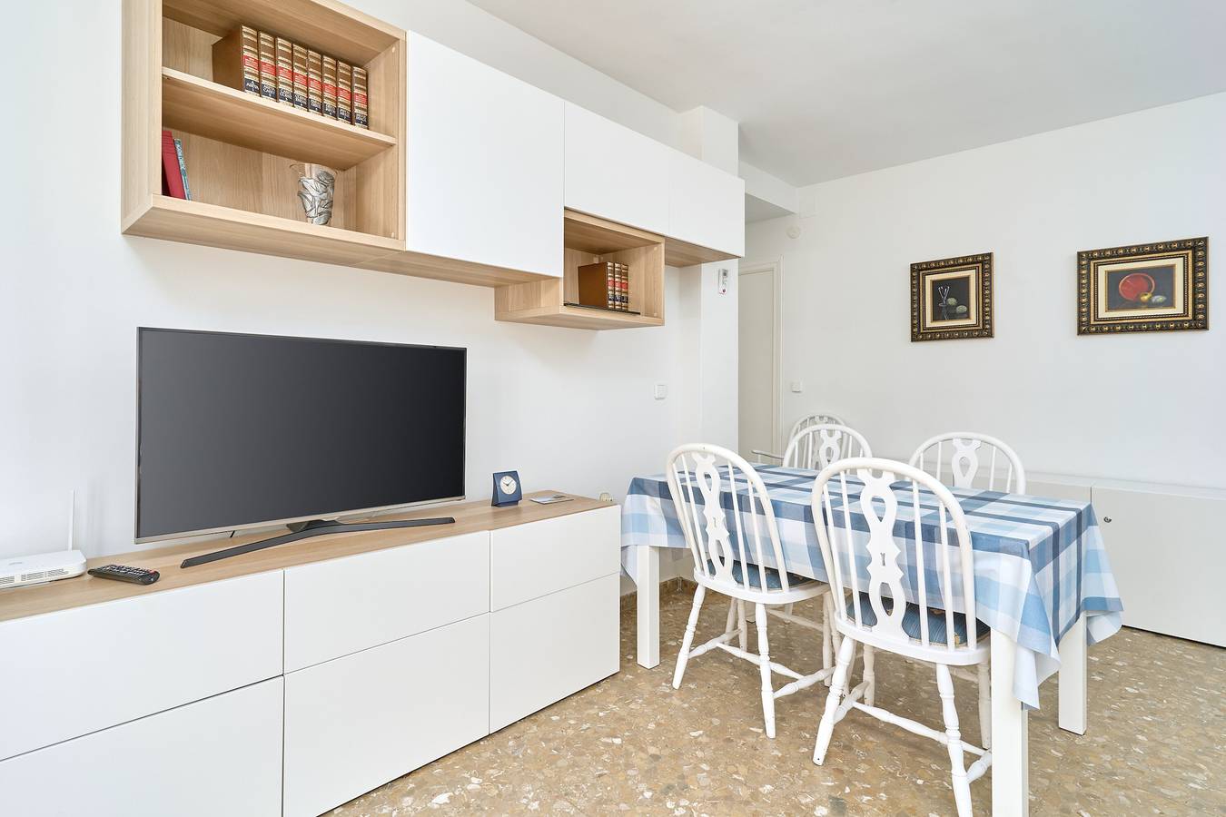 Ganze Wohnung, Apartment 'Calle Antonio Millón' mit Balkon, Wlan und Klimaanlage in Nerja Centre, Nerja