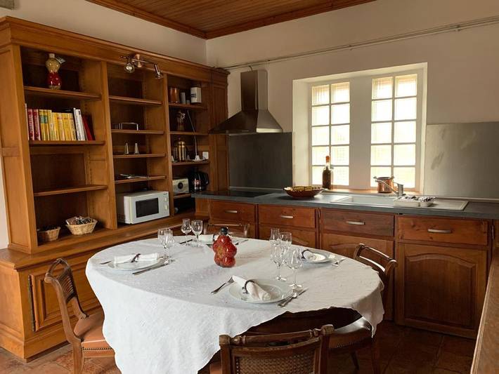 Gîte pour 6 personnes, avec jacuzzi et piscine ainsi que jardin et sauna à Floure - 2