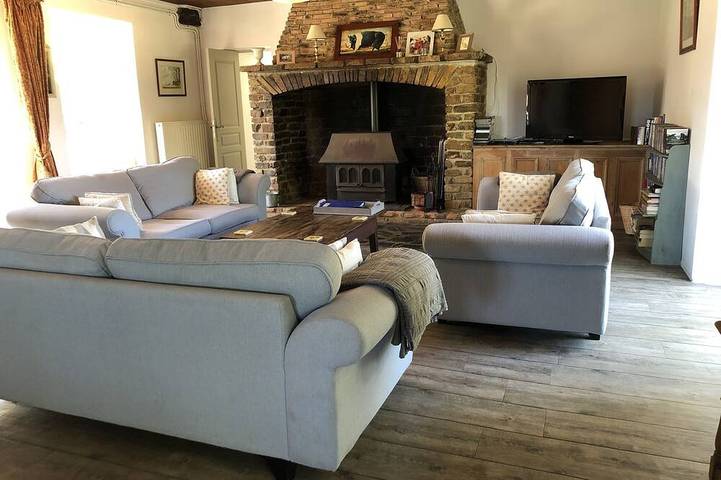 Location de vacances pour 9 personnes, avec jacuzzi et jardin à Saint-Paul-la-Roche - 2