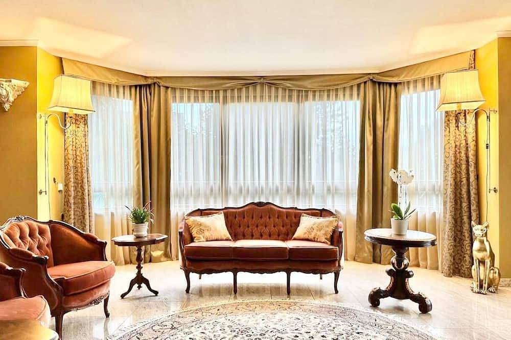 Luxusvilla Wellness Ferienhaus Emg Baden-Baden mit Sauna bis 20P in Gernsbach, Nordschwarzwald