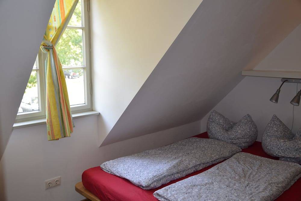 Ganze Wohnung, Ferienwohnung Ambrosiana in historischen Weberhäuschen aus 1761 in Schloss Sanssouci, Potsdam und Umgebung