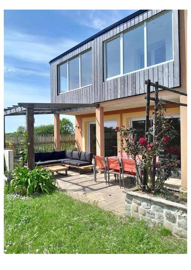 Maison de vacances pour 8 personnes, avec jardin et terrasse, animaux acceptés