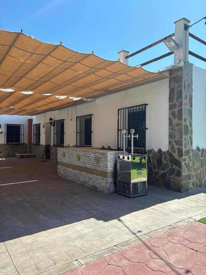 Casa rural para 6 personas, con vistas además de terraza y jardín en La Zubia - 4