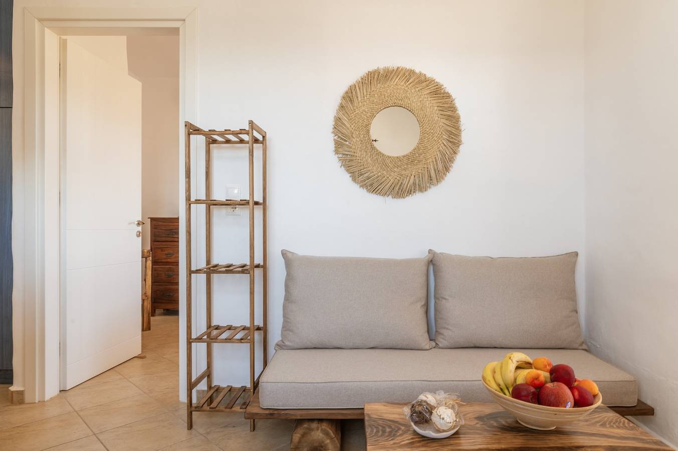 Appartement entier, Appartement "Suite No 4" avec vue sur la mer, Wi-Fi et climatisation in Syros
