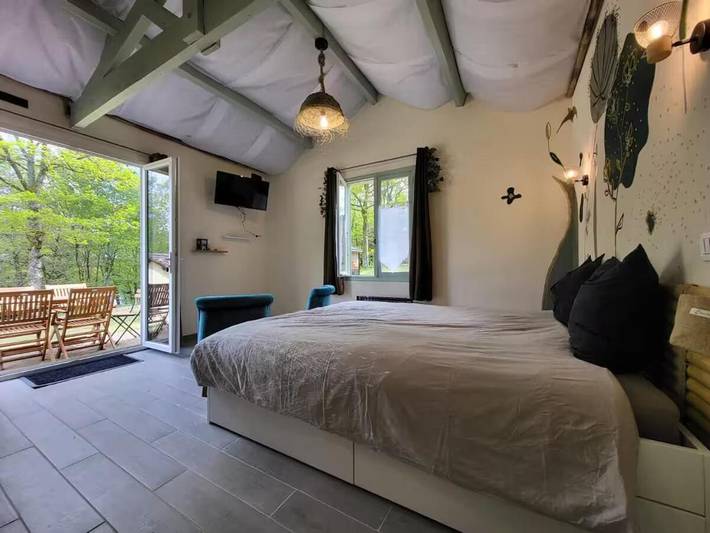 Location de vacances pour 2 personnes, avec Terrasse et Jardin à La Coquille - 4