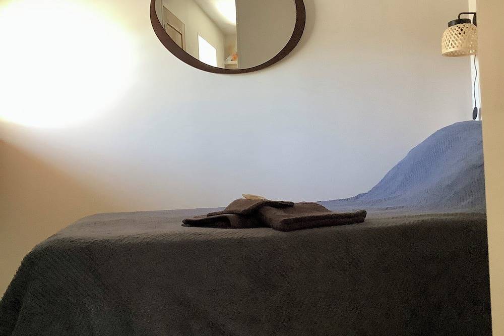 Seaside cottage in the calanques: a haven of tranquillity! in Ensuès-la-Redonne, Istres region