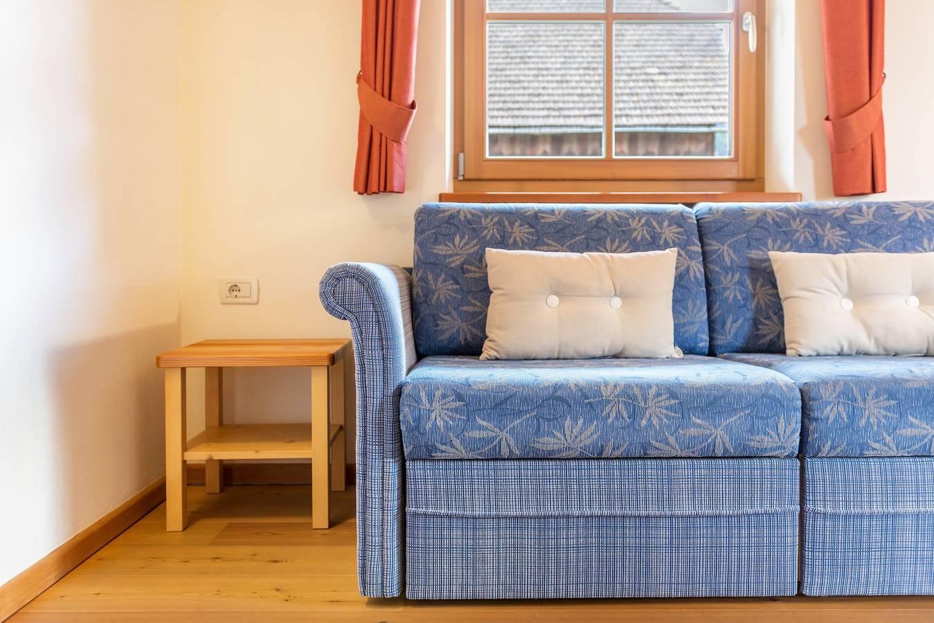 Entire apartment, Farm Vacations - "Fewo Molignon Paalhof" with Mountain View, Wi-Fi & Balcony in Kastelruth, Dolomiti Superski