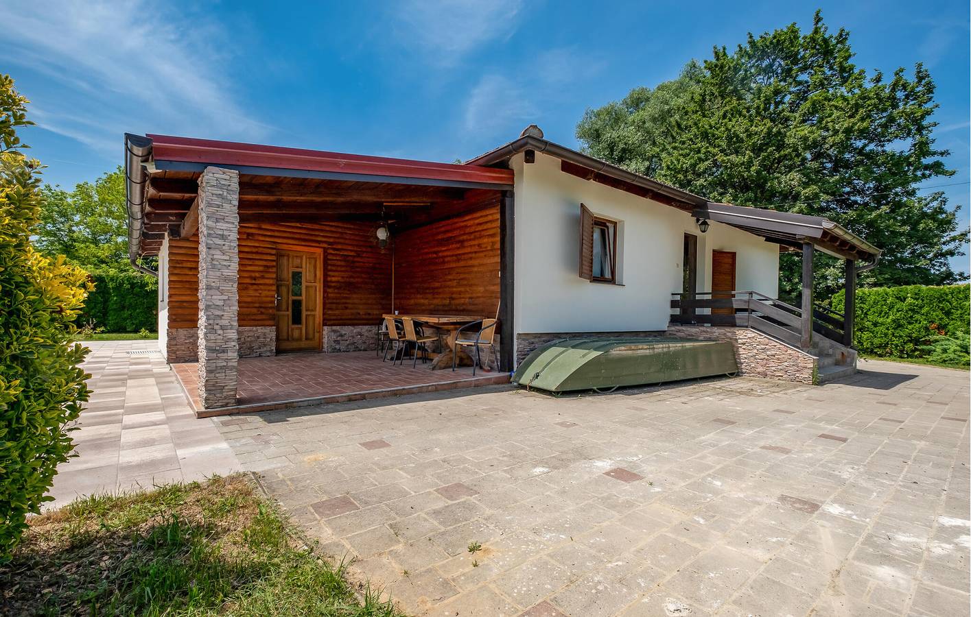 Modernes Apartment mit 2 Schlafzimmern, Pool und Terrasse in der Nähe des Flusses Kupa in Karlovac, Karlovac und Umgebung