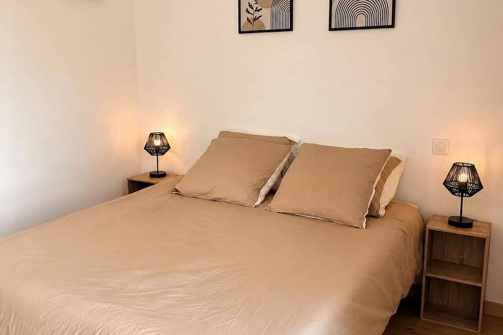 Appartement entier, Appartement élégant avec terrasse & vue dégagée in Bourgoin-Jallieu, Région de La Tour-du-Pin