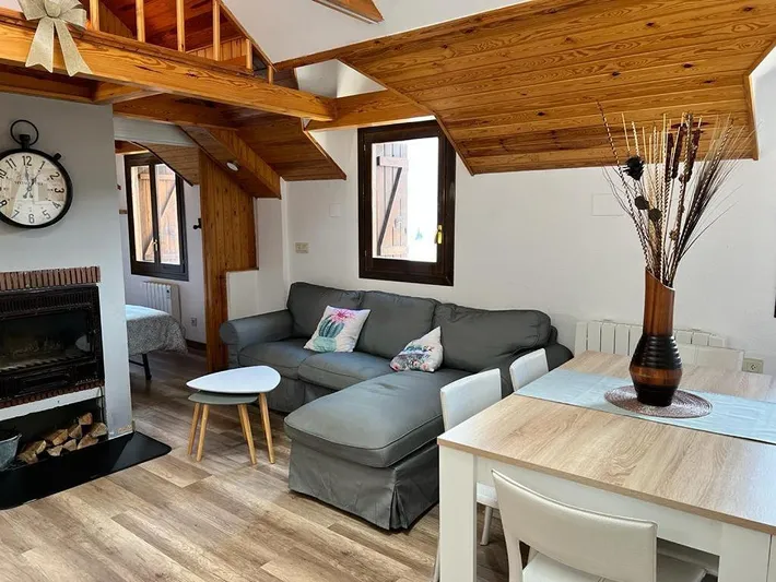 Apartamento de vacaciones para 6 personas, con vistas al lago y vistas - 1