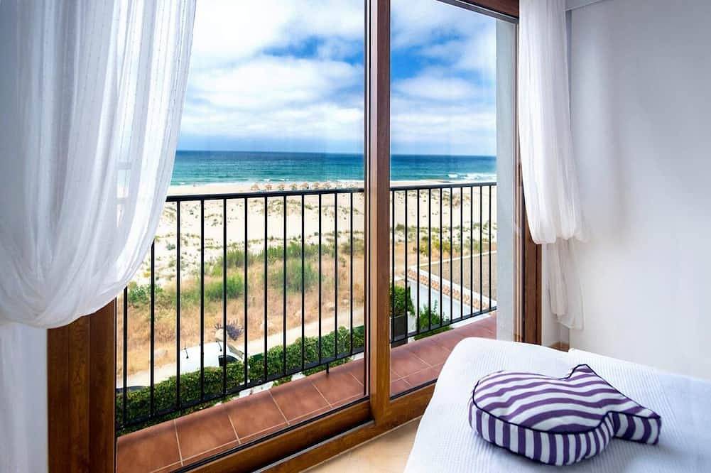 Ganze Wohnung, Hervorragende Wohnung in der 1. Linie des Strandes, im Dorf Zahara in Playa Zahara de los Atunes, Barbate