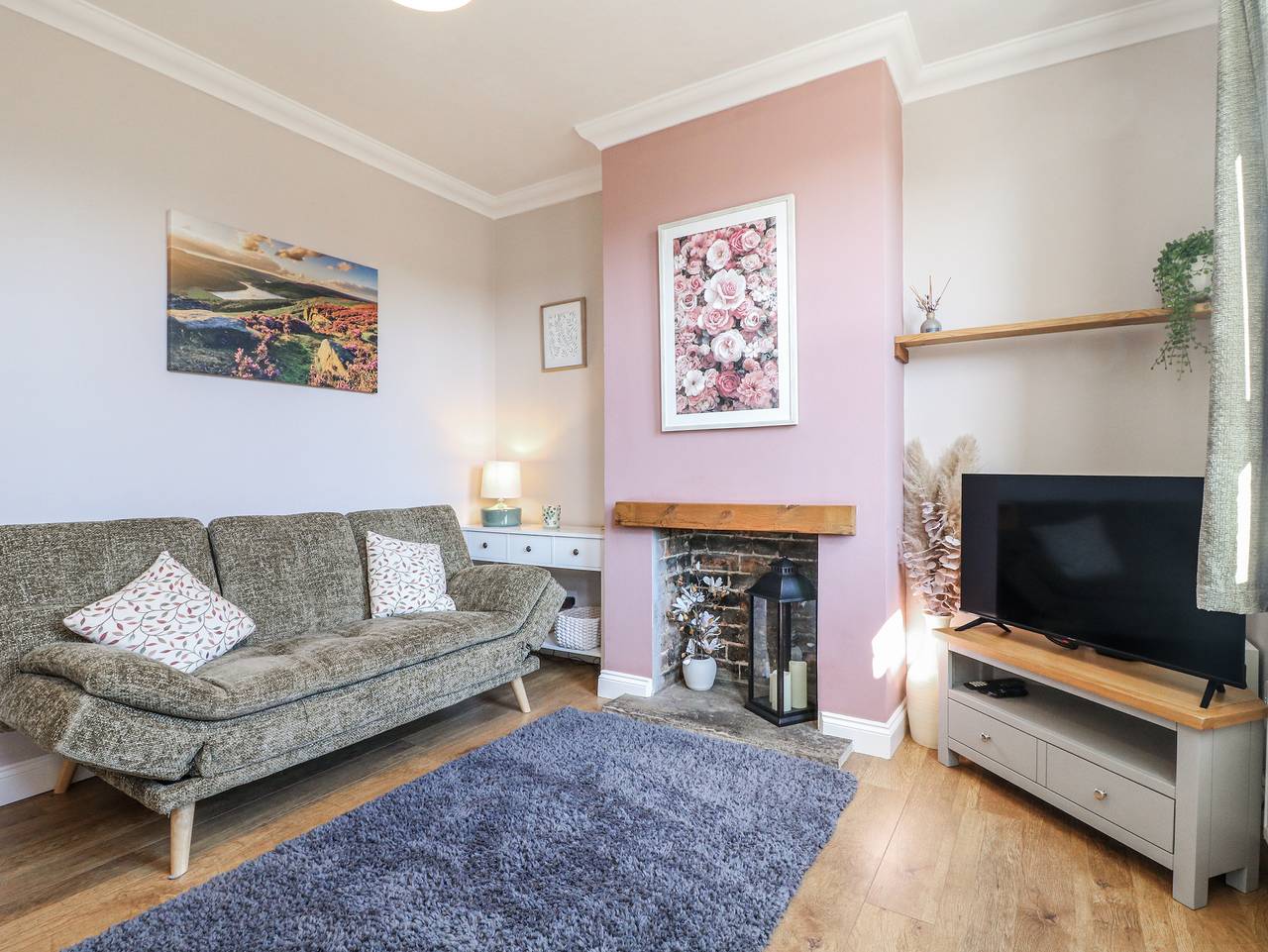Hill View Cottage in Alton Towers, Derbyshire