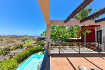 Villa for 4 People in Salobre, San Bartolomé de Tirajana, Photo 1