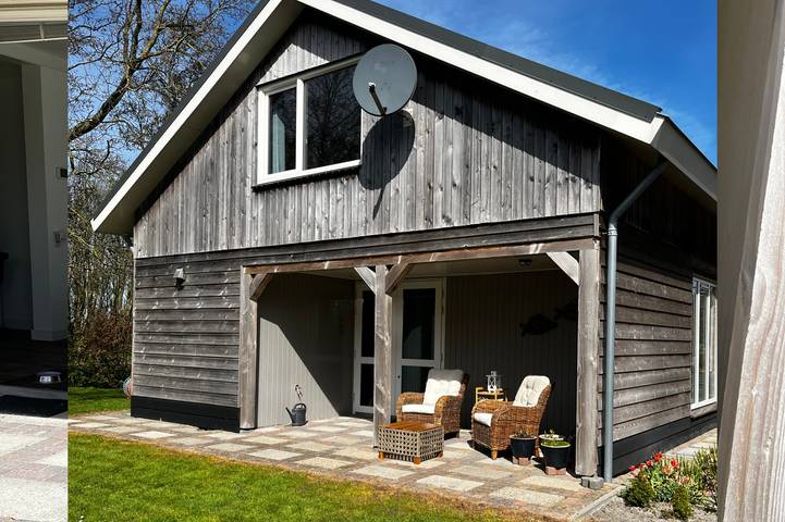 Ferienhaus für 2 Personen, mit Terrasse und Balkon/Terrasse in Julianadorp