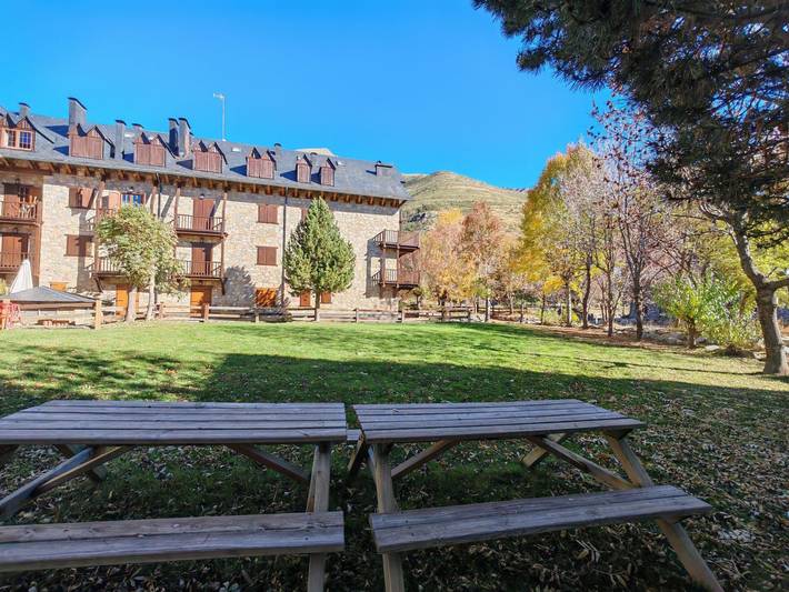 Gîte pour 4 personnes, avec jardin dans Vallee De Boi - 2