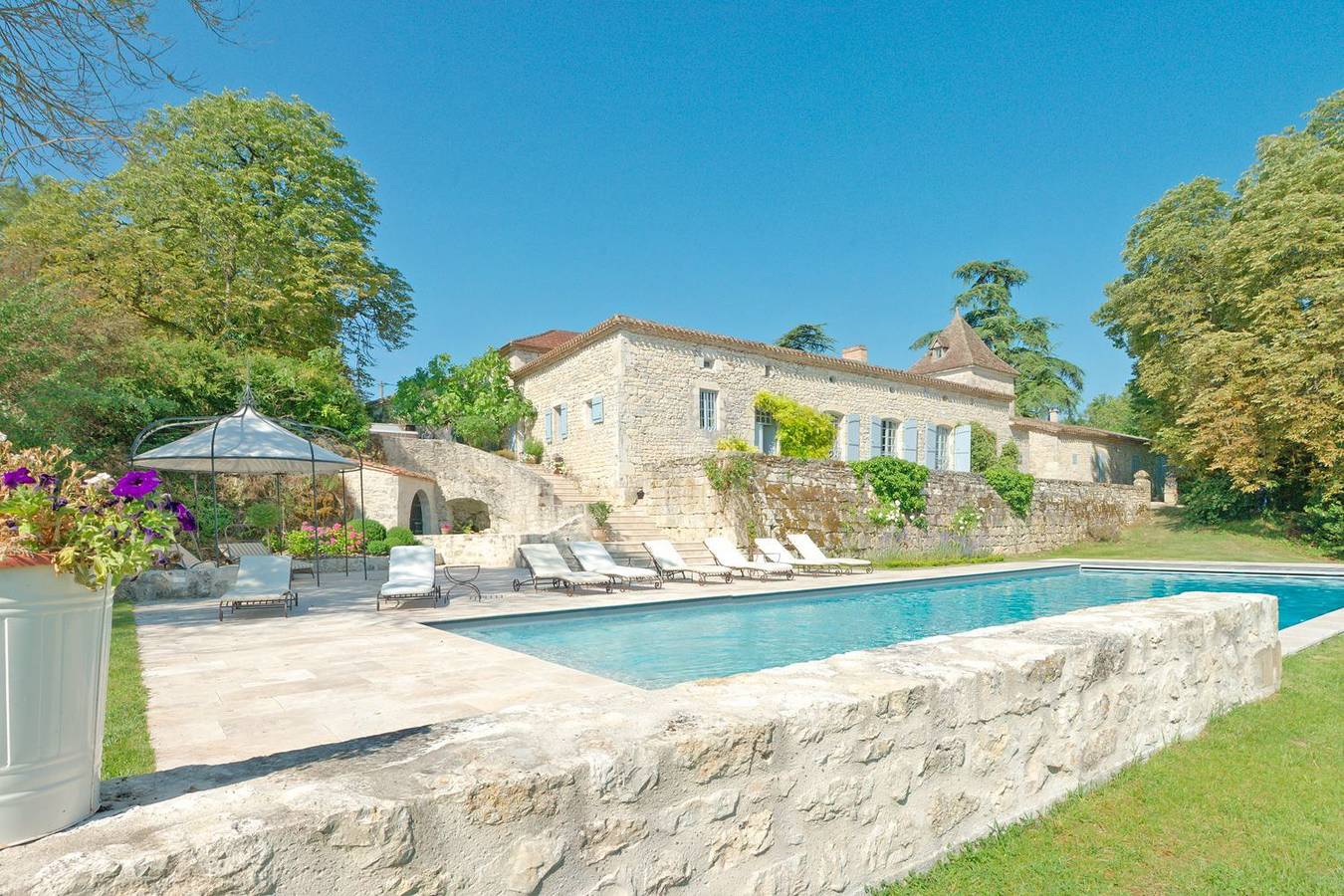 Villa pour 18 personnes avec terrasse in Montaigu-de-Quercy, Quercy