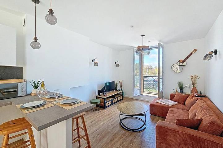 Gîte pour 4 personnes, avec vue sur le lac, animaux acceptés à Saint-Mammès
