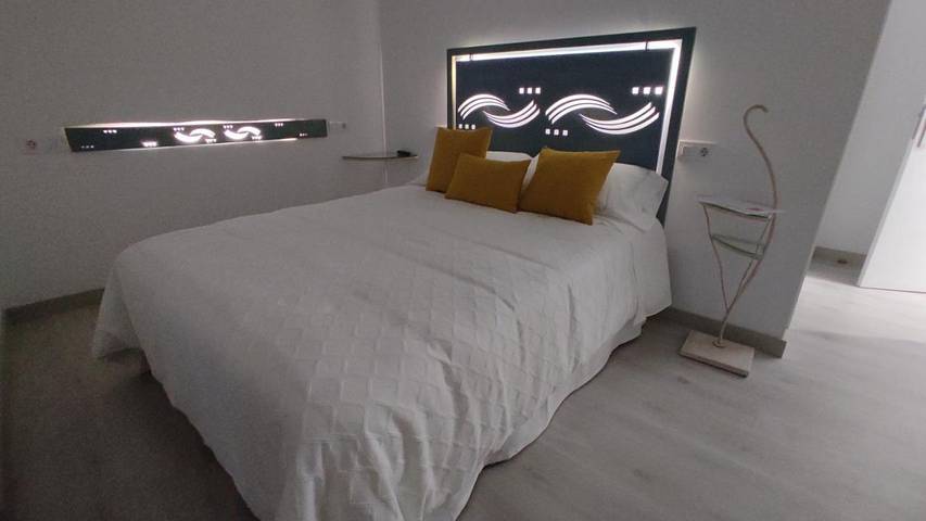 Casa rural para 6 personas, con vistas y balcón en Tentudía - 3