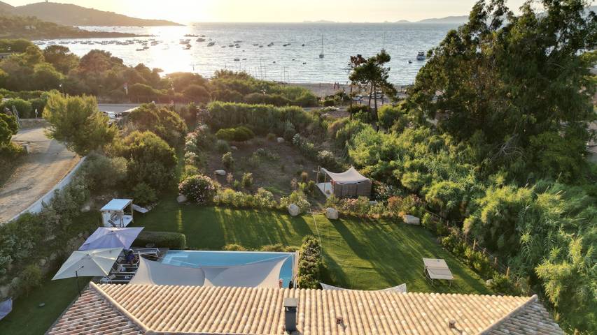 Location de vacances pour 12 personnes, avec terrasse ainsi que piscine et jardin dans Portigliolo - 3