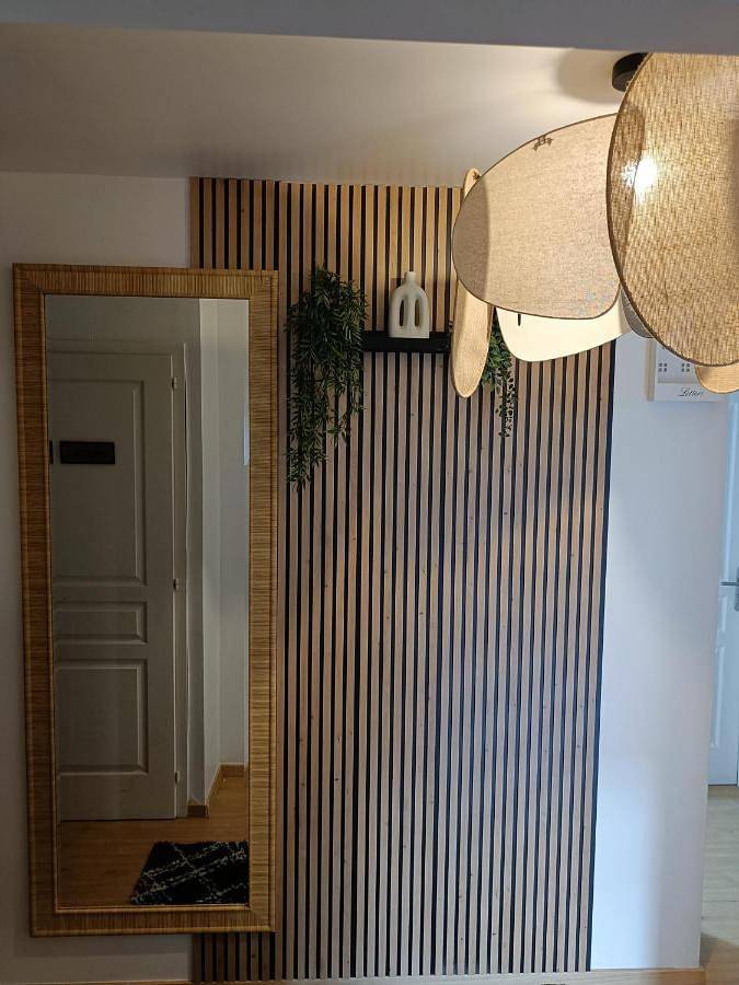 Deluxe Double Room with Balcony in Annemasse, Région de Saint-Julien-en-Genevois