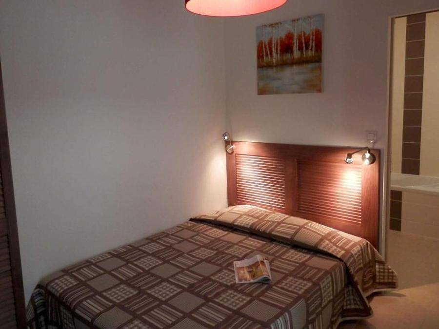 Résidence Le Clos du Rocher - Vacancéole - Appartement 4 personnes - 2P/4 in Les Eyzies, Périgord Noir