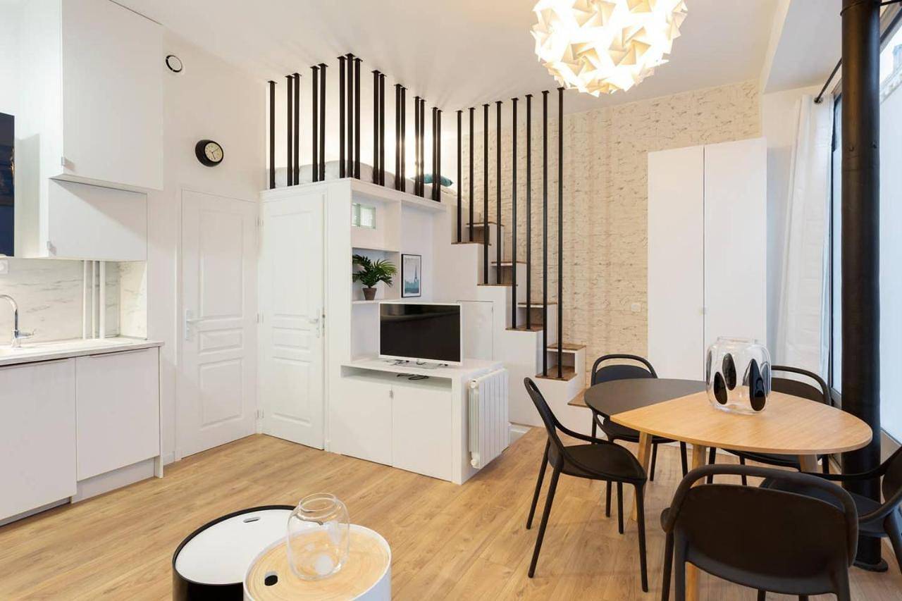 Appartement entier, Two-Bedroom Apartment in Paris, Île de France