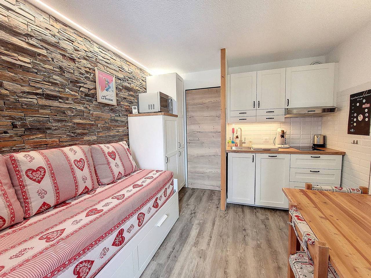 Estudio entero, Acogedor Estudio Renovado · A Pie de Pistas · Balcón Soleado in La Rosière, Montvalezan