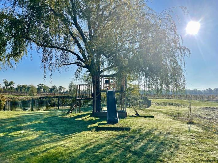 Location de vacances pour 14 personnes, avec piscine ainsi que jardin et vue dans La Devise - 4