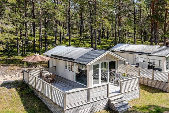 Hus för 2 Personer, med pool och trädgård i Hudiksvall