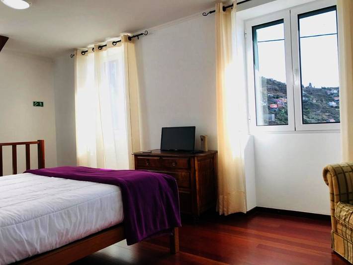 Location de vacances pour 3 personnes, avec vue et terrasse dans Campanário - 3