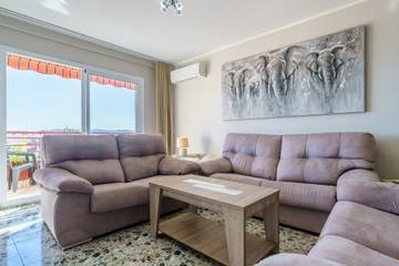 Holiday Apartment for 6 People in Fuengirola, Costa del Sol, Photo 4