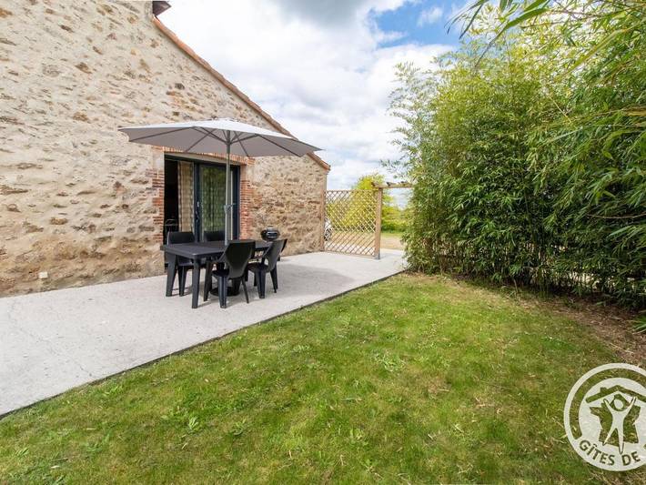 Location de vacances pour 4 personnes, avec Terrasse dans Saint-Christophe-du-Bois - 2