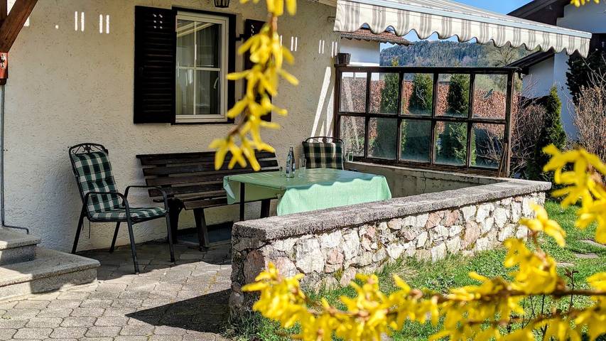 Ferienwohnung für 4 Personen, mit Balkon und Terrasse sowie Garten in Bayerisch Gmain - 3