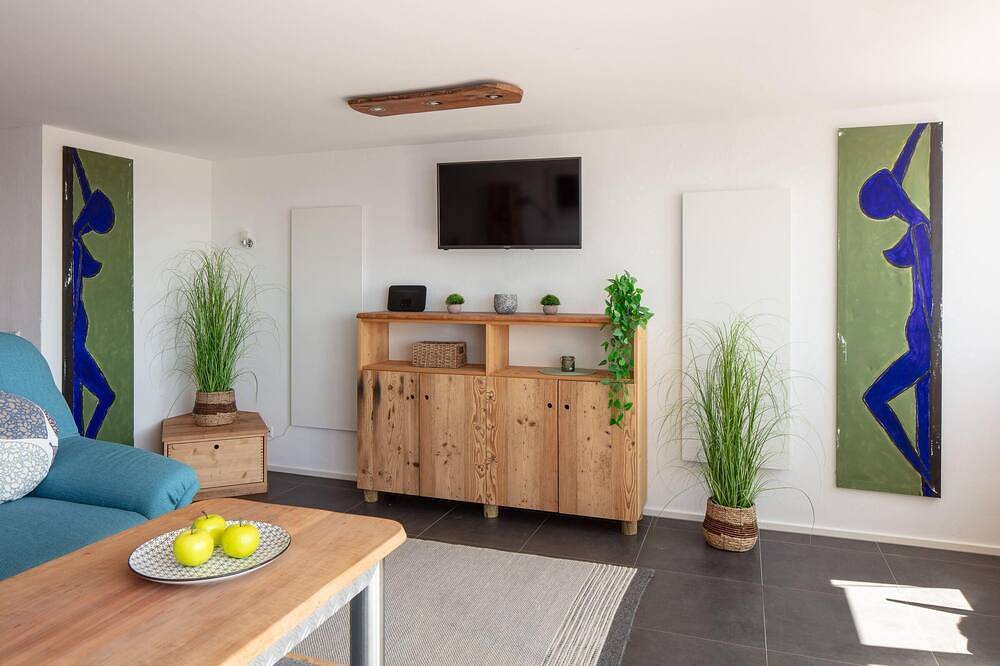 Ganze Wohnung, Ferienwohnung Alpenfeuer in Daisendorf, Region Bodensee-Oberschwaben