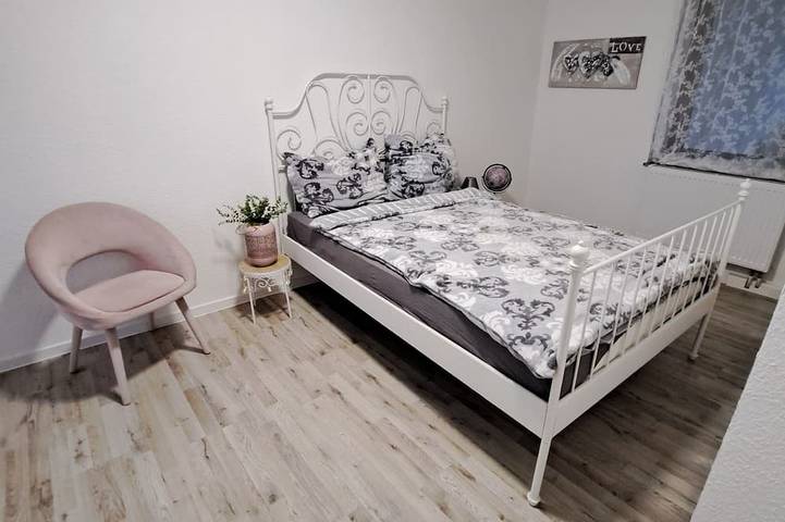 Ferienhaus für 8 Personen, mit Terrasse und Garten in Stadtkyll - 2