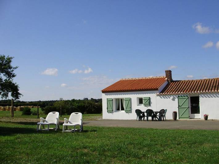 Gîte pour 4 personnes, avec Terrasse et Jardin