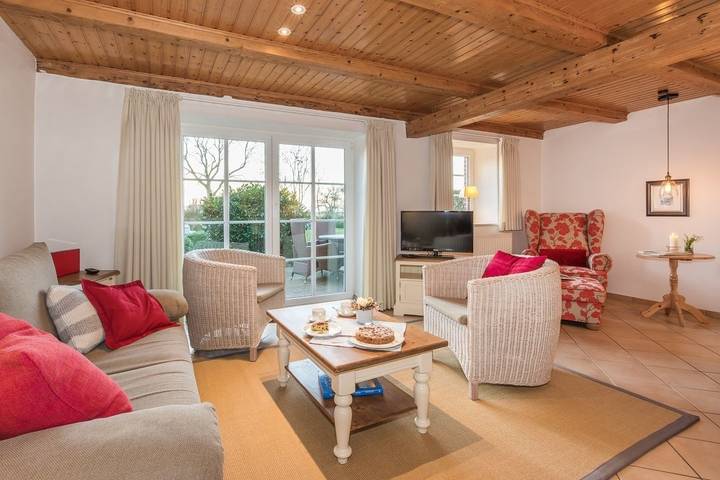 Ferienhaus für 4 Personen, mit Terrasse und Garten sowie Sauna