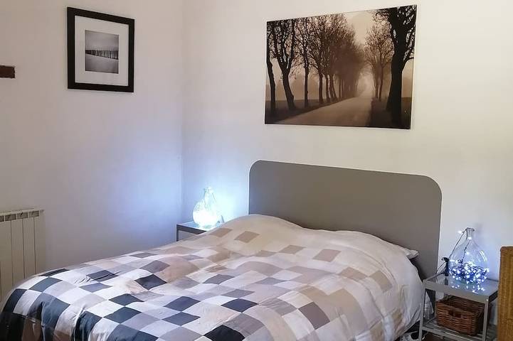 Location de vacances pour 6 personnes, avec jardin et terrasse à Saint-Laurent-des-Bâtons - 3